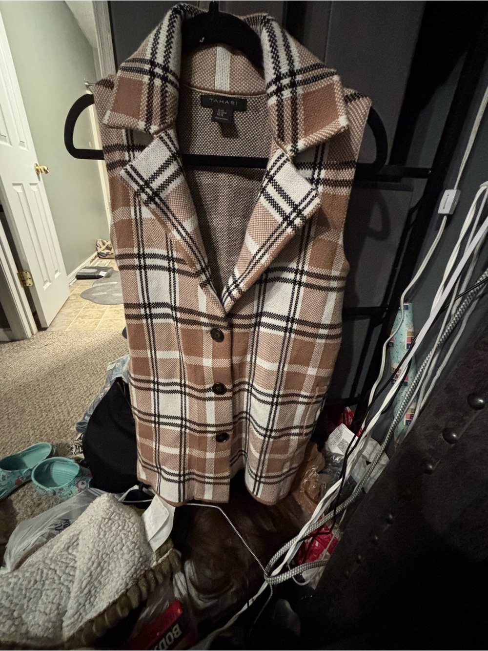 Tahari Tan Plaid Sleeveless Coat XS